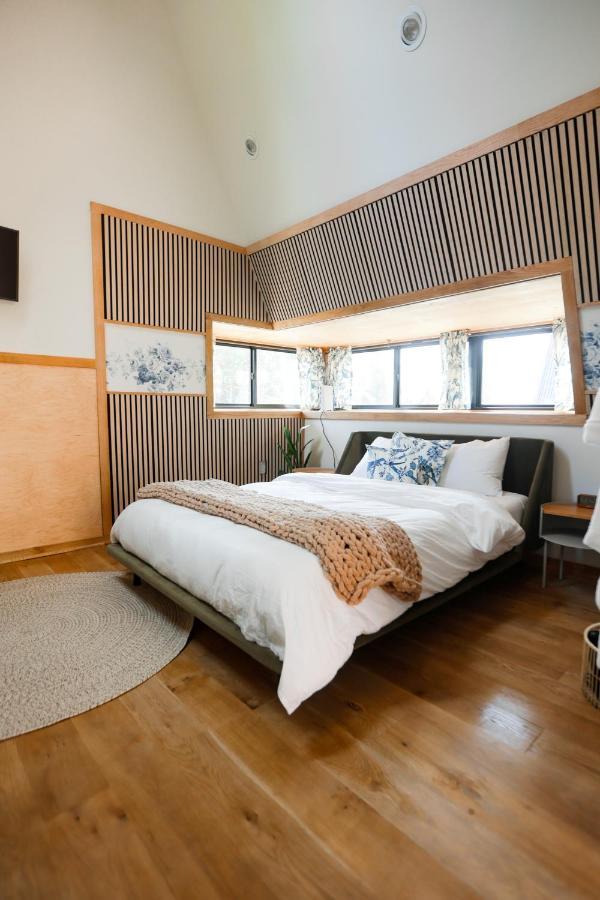 Finger Lakes Treehouse Sodus Экстерьер фото